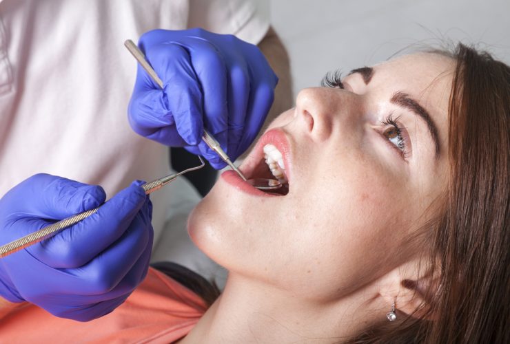 Dentista con paciente